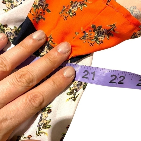 Floral Dress With Pleating 🤍 - Picture 14 of 14